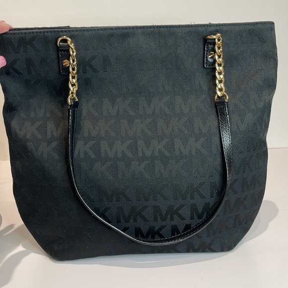 Michael Kors Jet Set Front Pocket Chain Canvas Tote EXCELLENT CONDITION - Picture 3 of 11